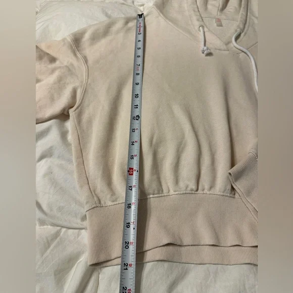 Free People Movement Playbook Cream Cropped Hoodie - NWT - Size M - Picture 10 of 11